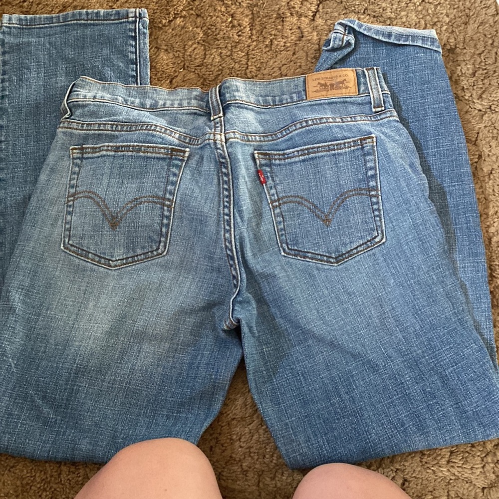 Levi’s - Picture 2 of 2